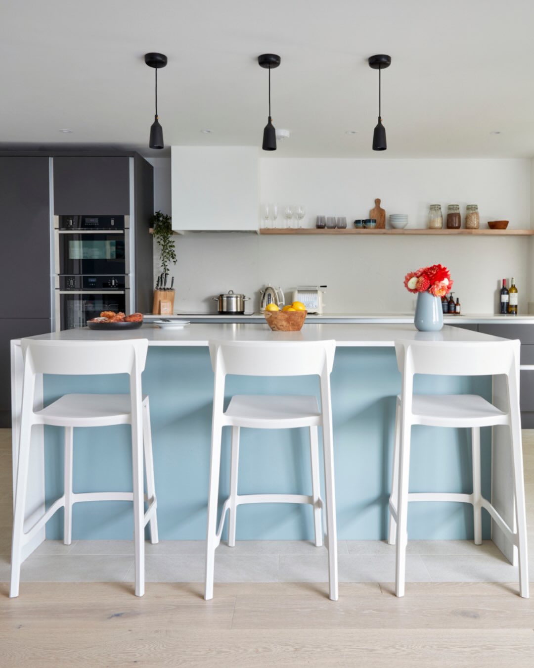 A little spotlight on Lowena — Cornish for “joy”. Tucked between Daymer Bay and Polzeath, this charm