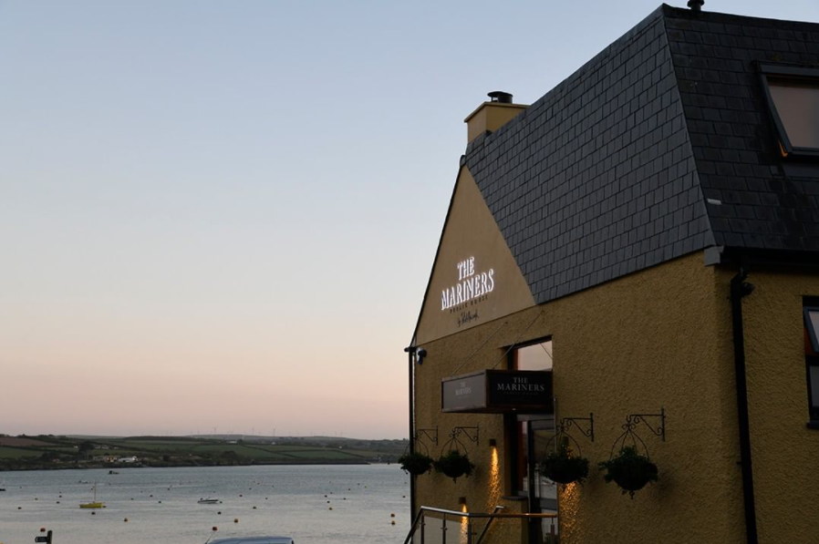 The Mariners, dog friendly restaurant in Rock